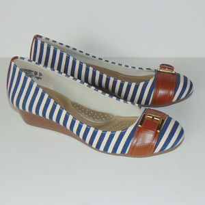 DexFlex Comfort Nautical Stripe Wedges Size 8.5